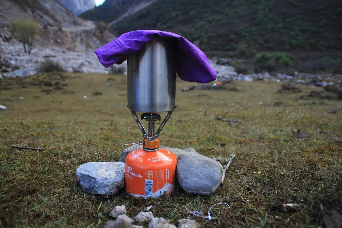 Camping Stoves for UK Weather: A Weekend Trip Comparison