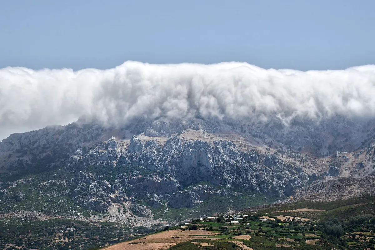 How to Read a Mountain Weather Forecast Before You Hike